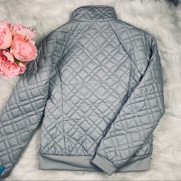 Like New Light Gray North Face Jacket - Picture 4 of 5
